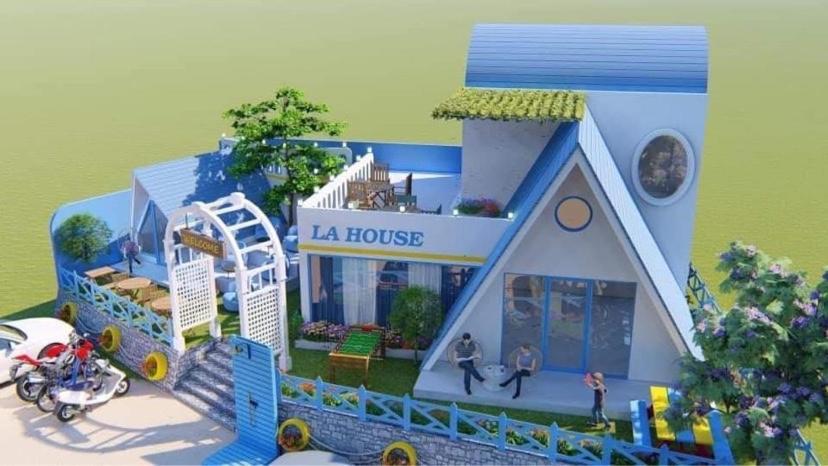 La House Nhơn Lý Nhà gỗ