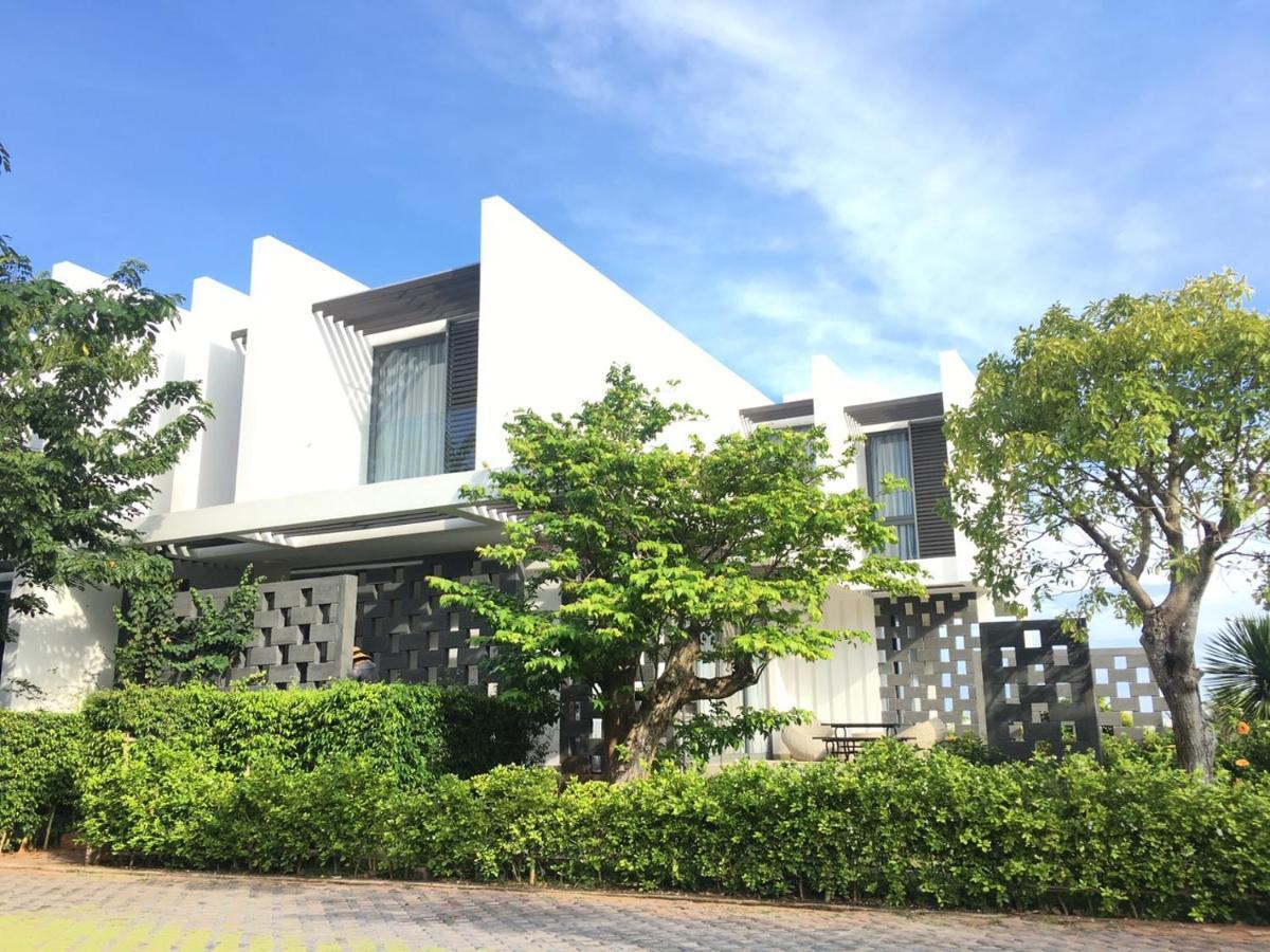 Oceanami & Club Long At 1, 3, 4 Bedroom & 5, 6 Bedroom Beachfront Private Pool *
