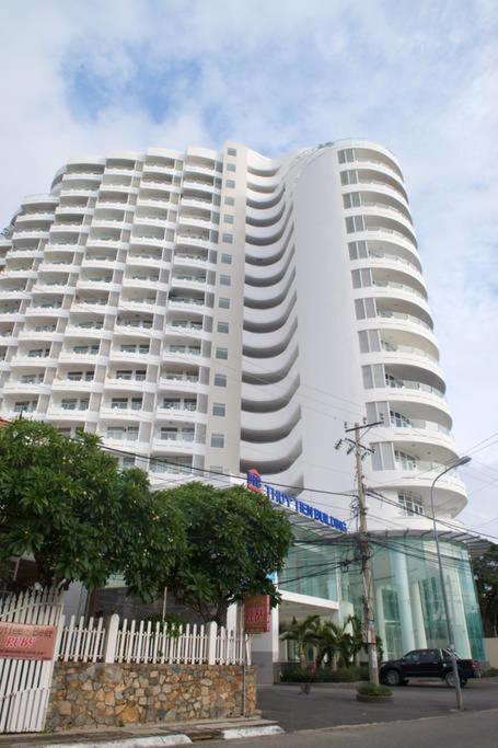 Thuy Tien Seaview *