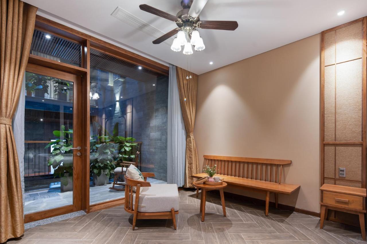 Vernalhome Boutique Hotel *