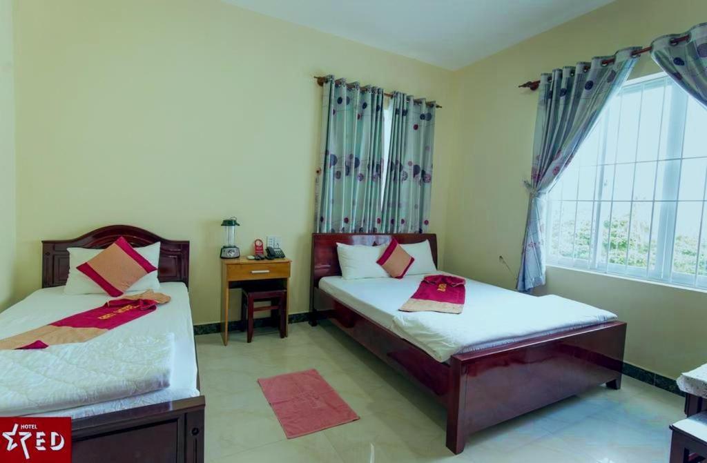 Hotel Red 2*