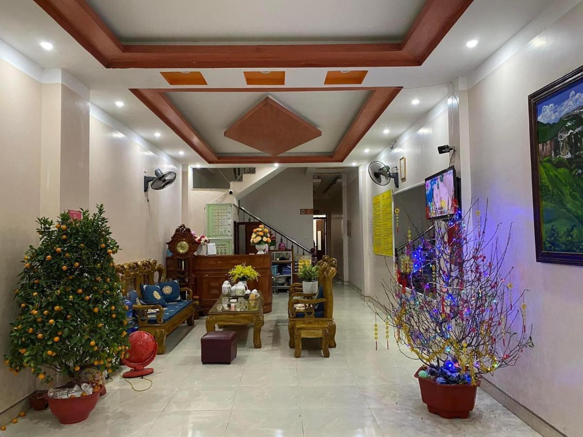 Hotel Nha Nghi Viet Nhat