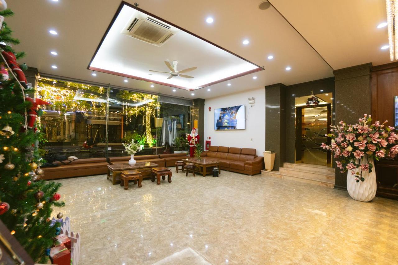 Bảo Hân 3*