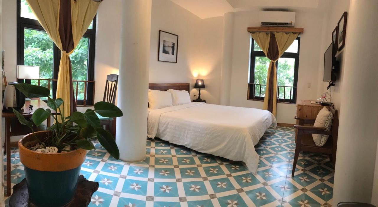 Hotel De Condor