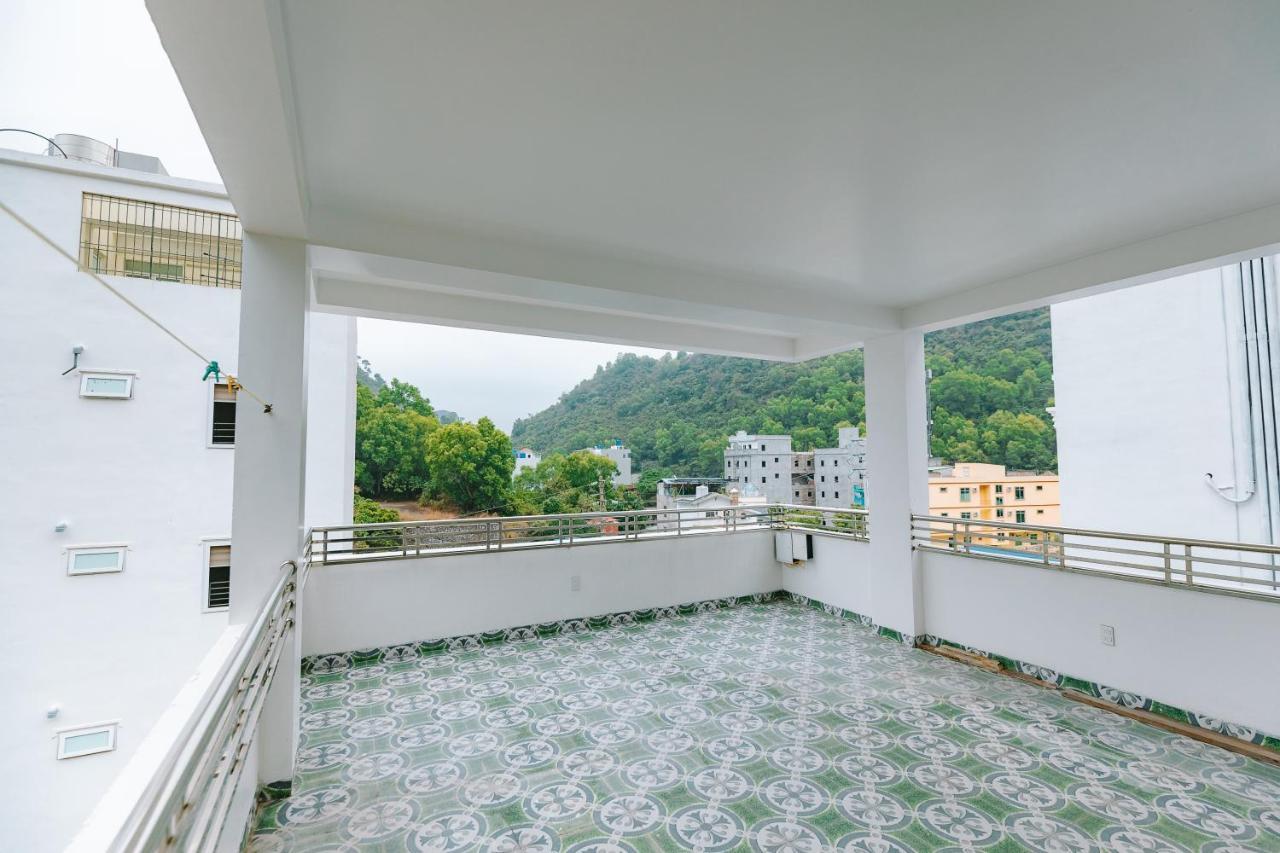 Cat Ba Rose Nhung Hotel 2*