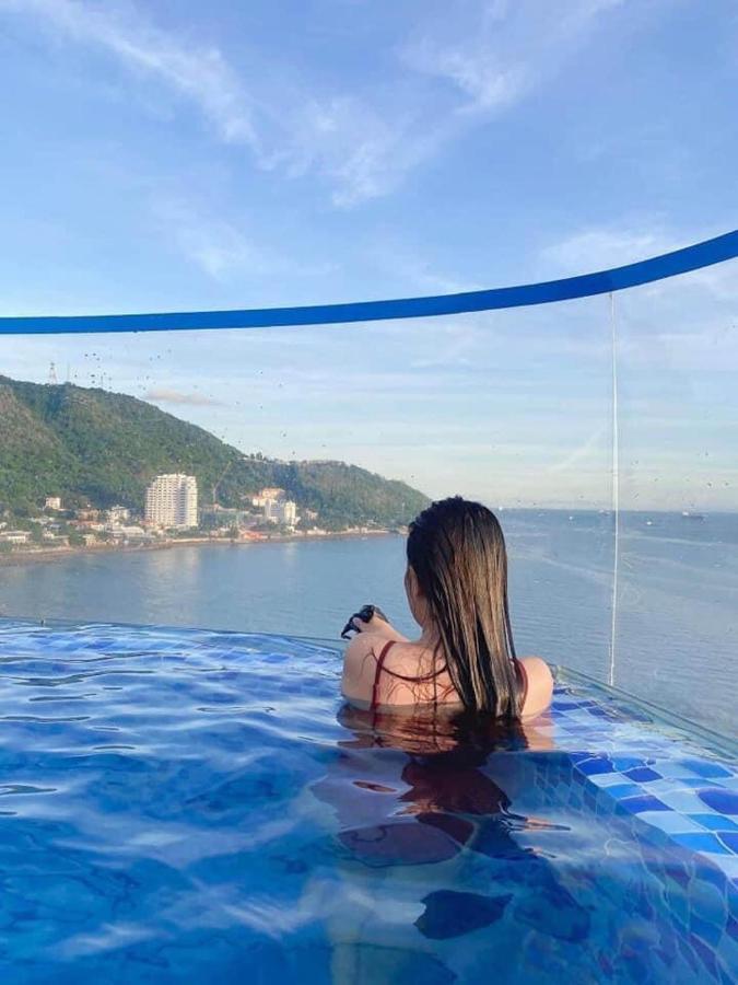 Seaside Beachfront Apartment Vung Tau