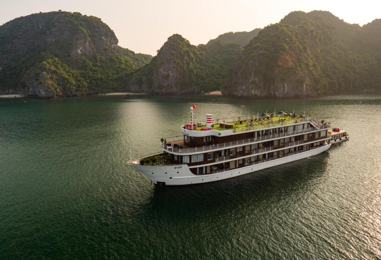 La Casta Regal Cruise Hạ Long