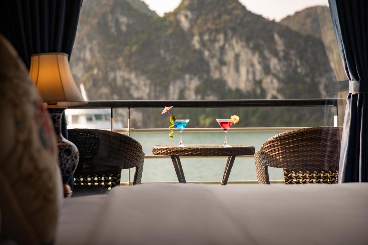 La Casta Regal Cruise