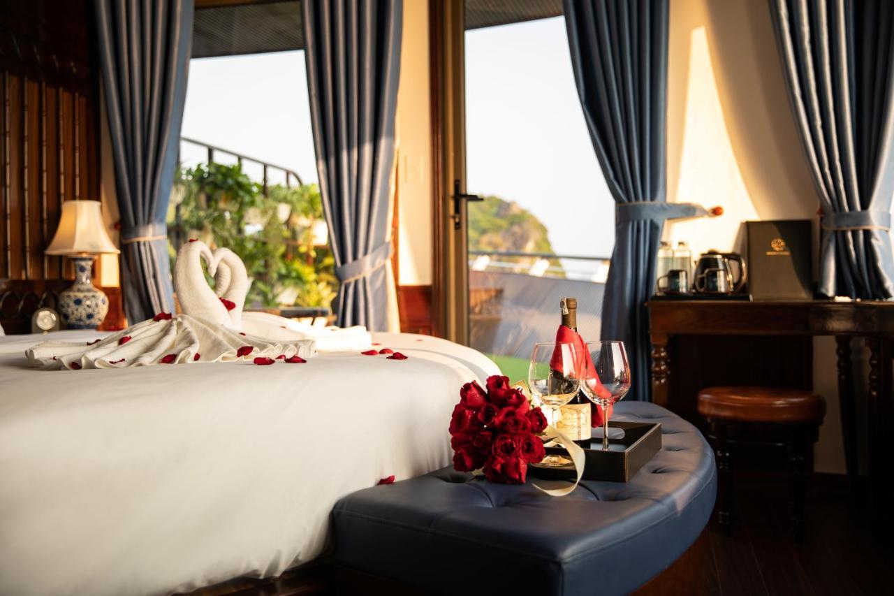 La Casta Regal Cruise Hạ Long