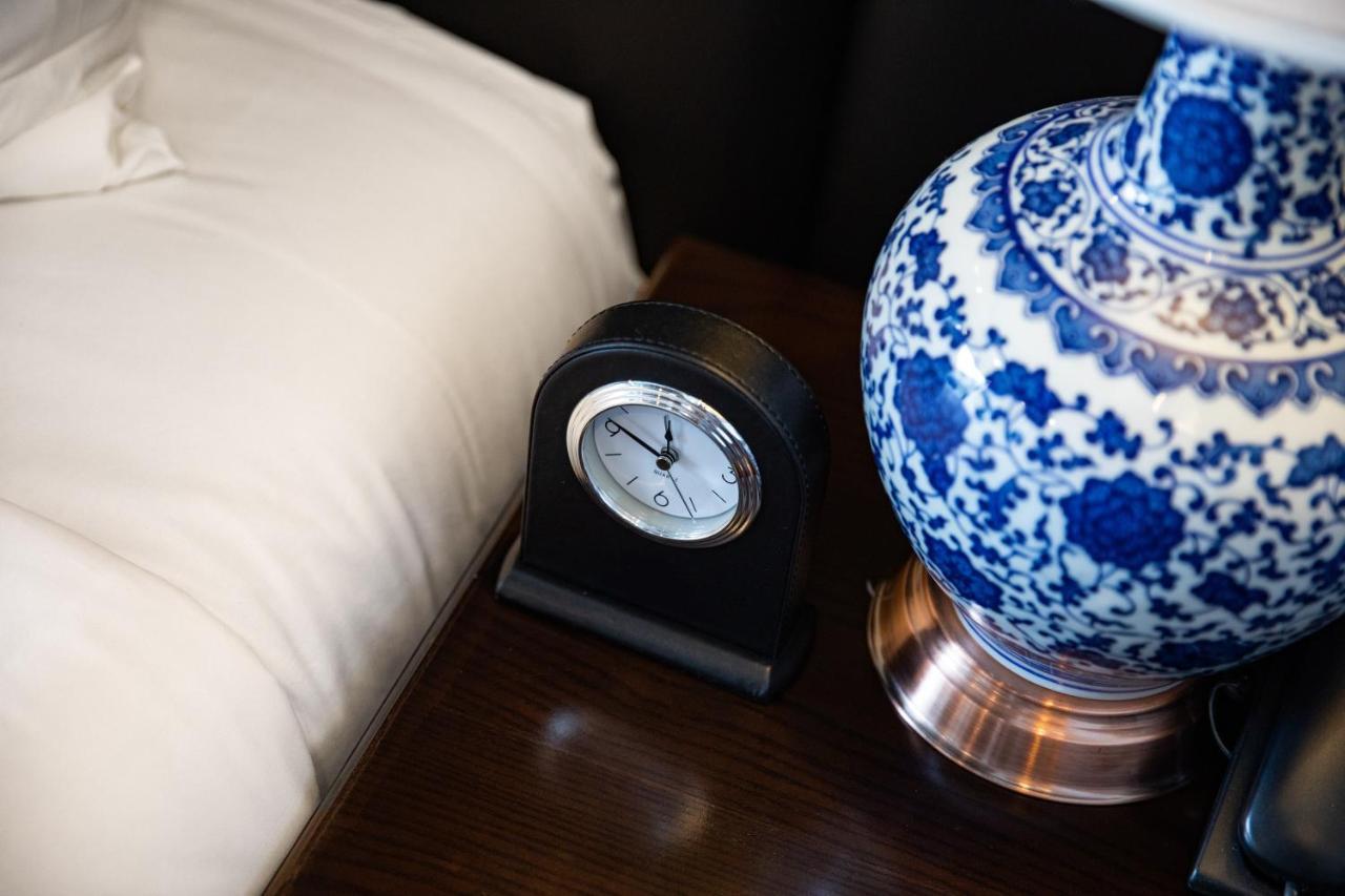 Botel La Casta Regal Cruise Hạ Long