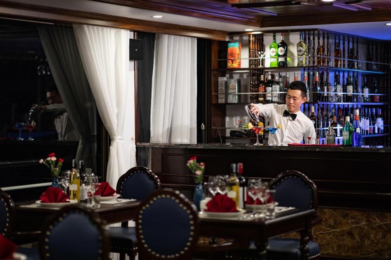 La Casta Regal Cruise Botel Hạ Long