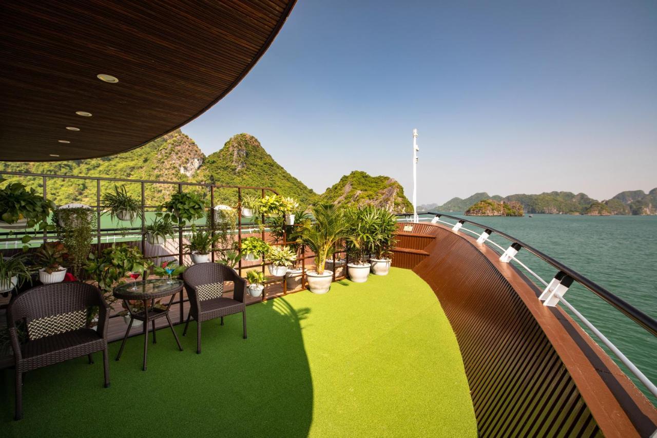 La Casta Regal Cruise Hạ Long