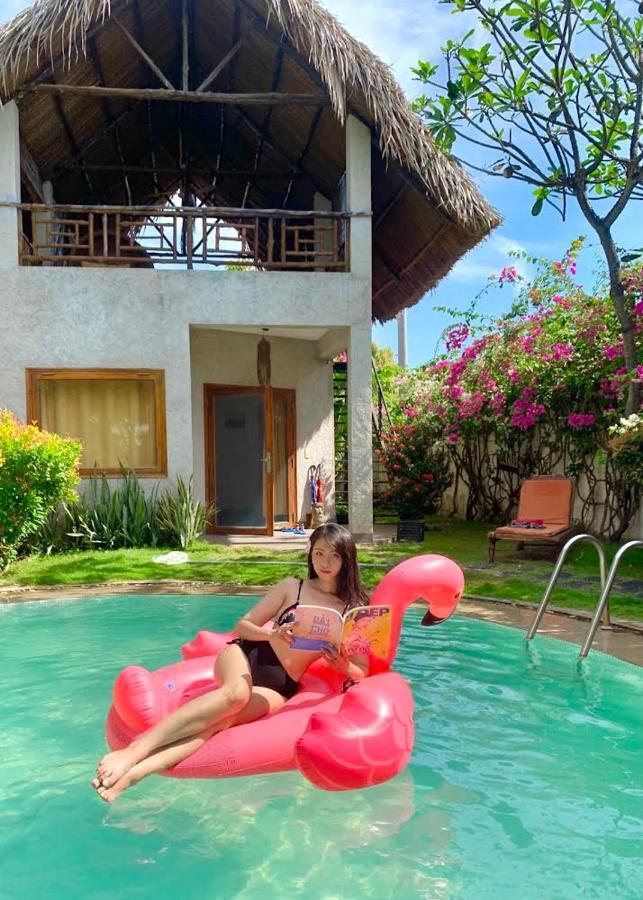 Lang Ca Voi Ll The Whales Village Ll Mui Ne Phan Thiet