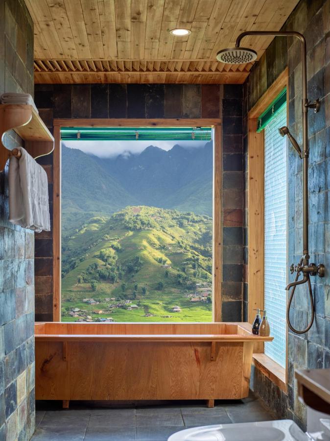Lodge Laxsik