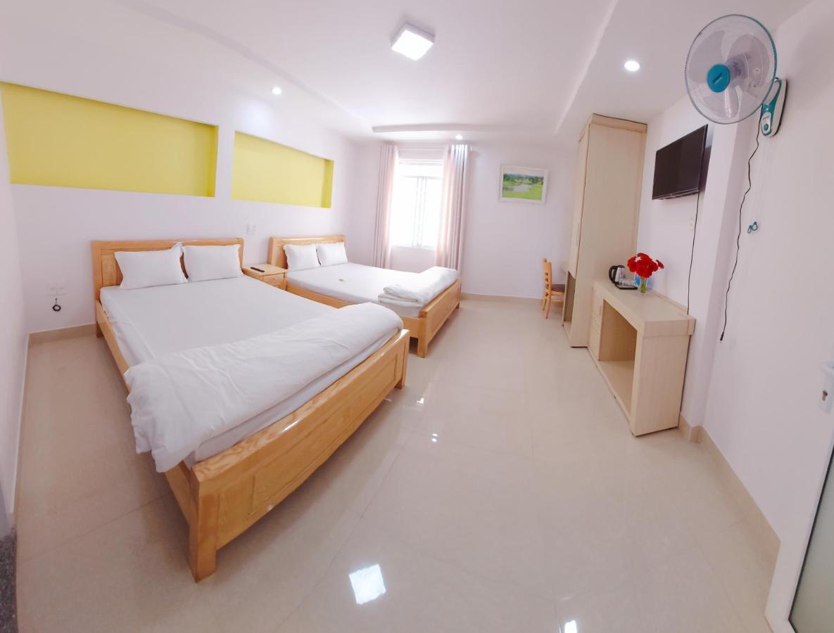 Daisy House *