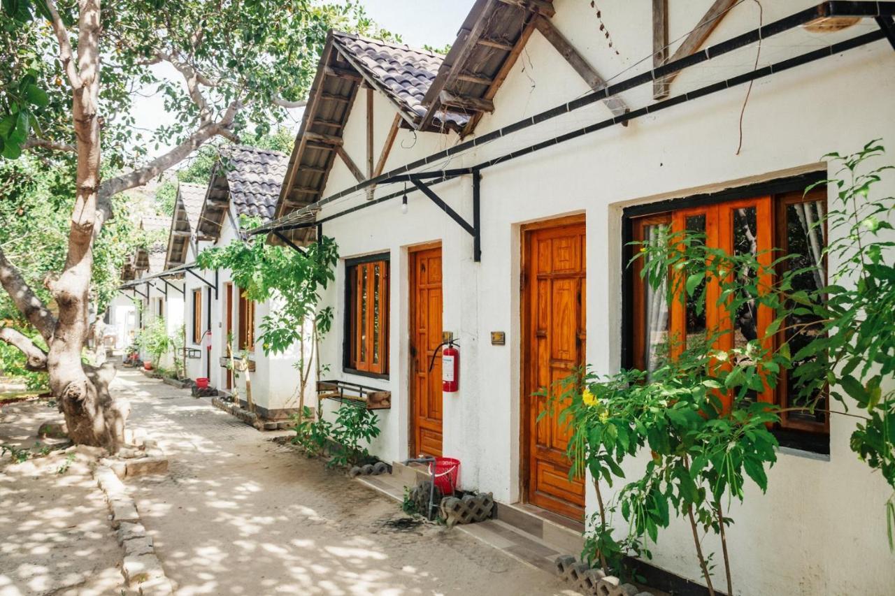 Dao Hoa Vang - Venuestay * Cam Ranh