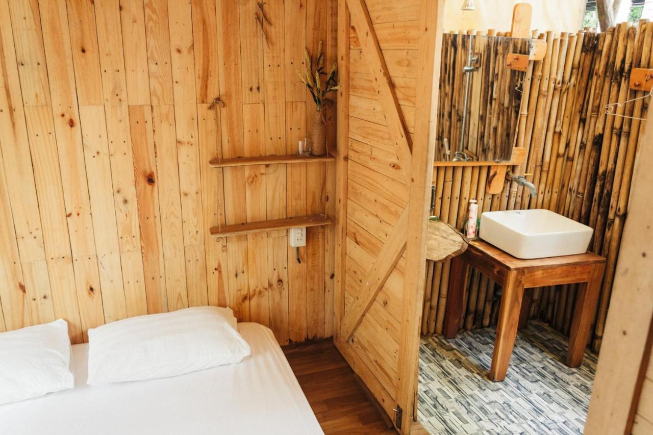 Dao Hoa Vang - Venuestay * Cam Ranh