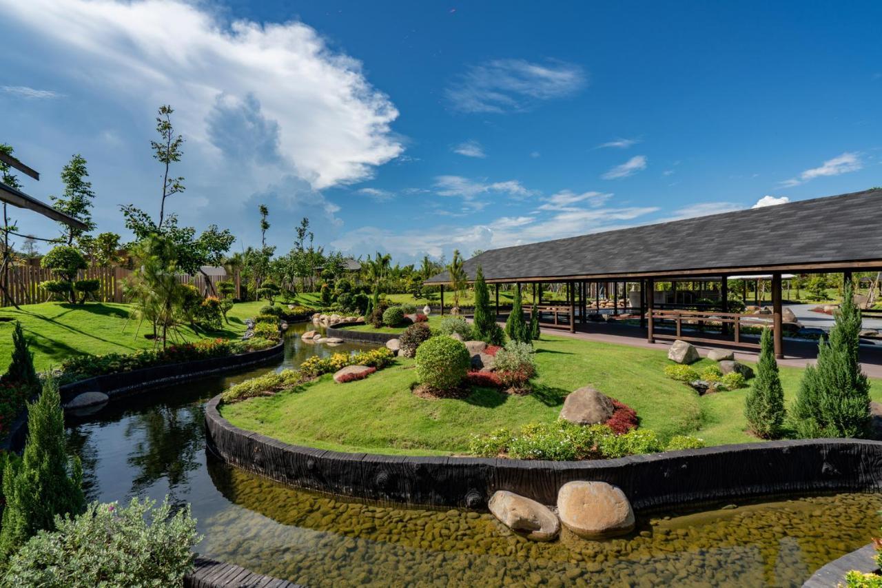 Minera Hot Springs Resort