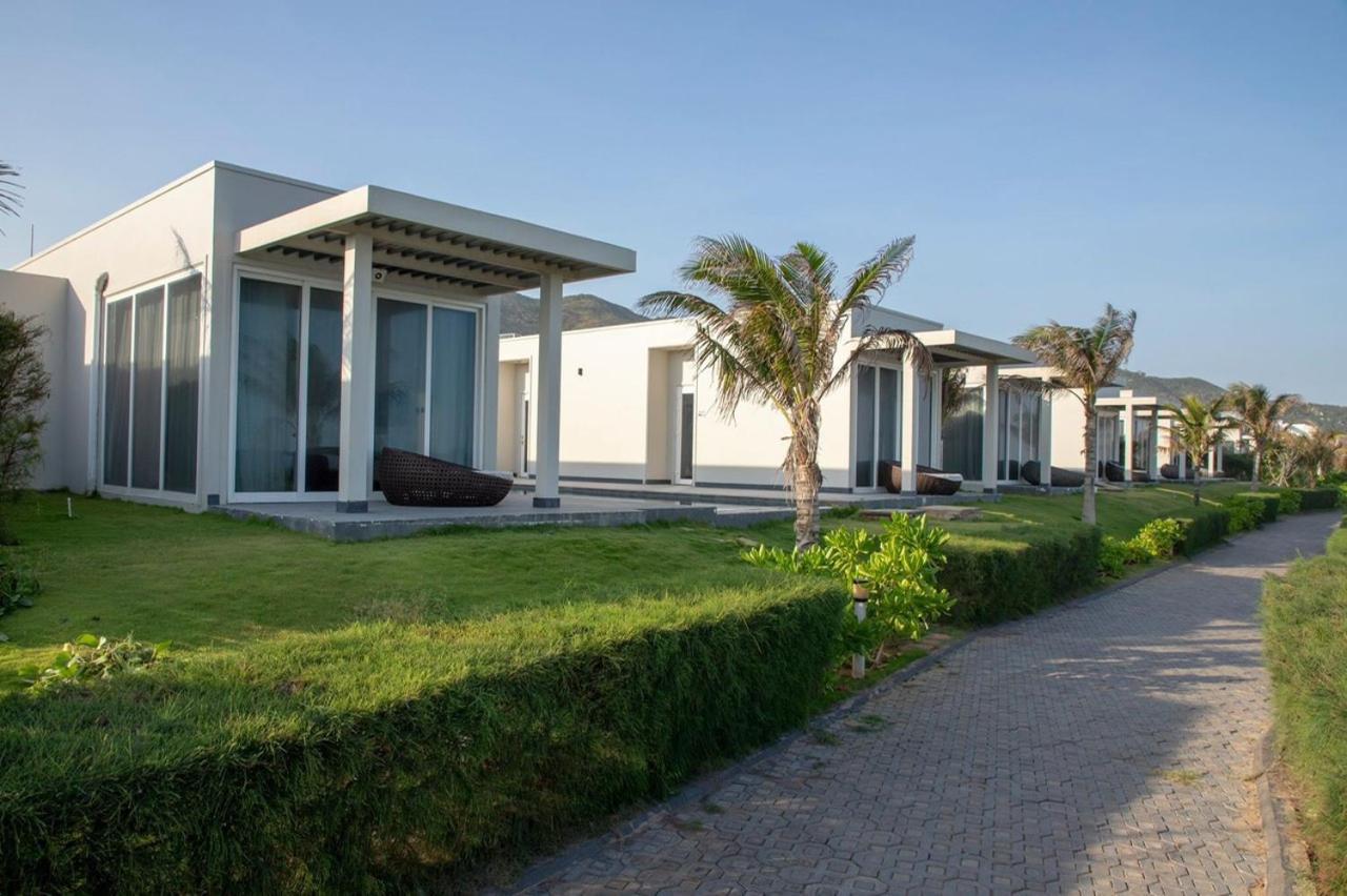 Oceanami & Club Long At 1, 3, 4 Bedroom & 5, 6 Bedroom Beachfront Private Pool *
