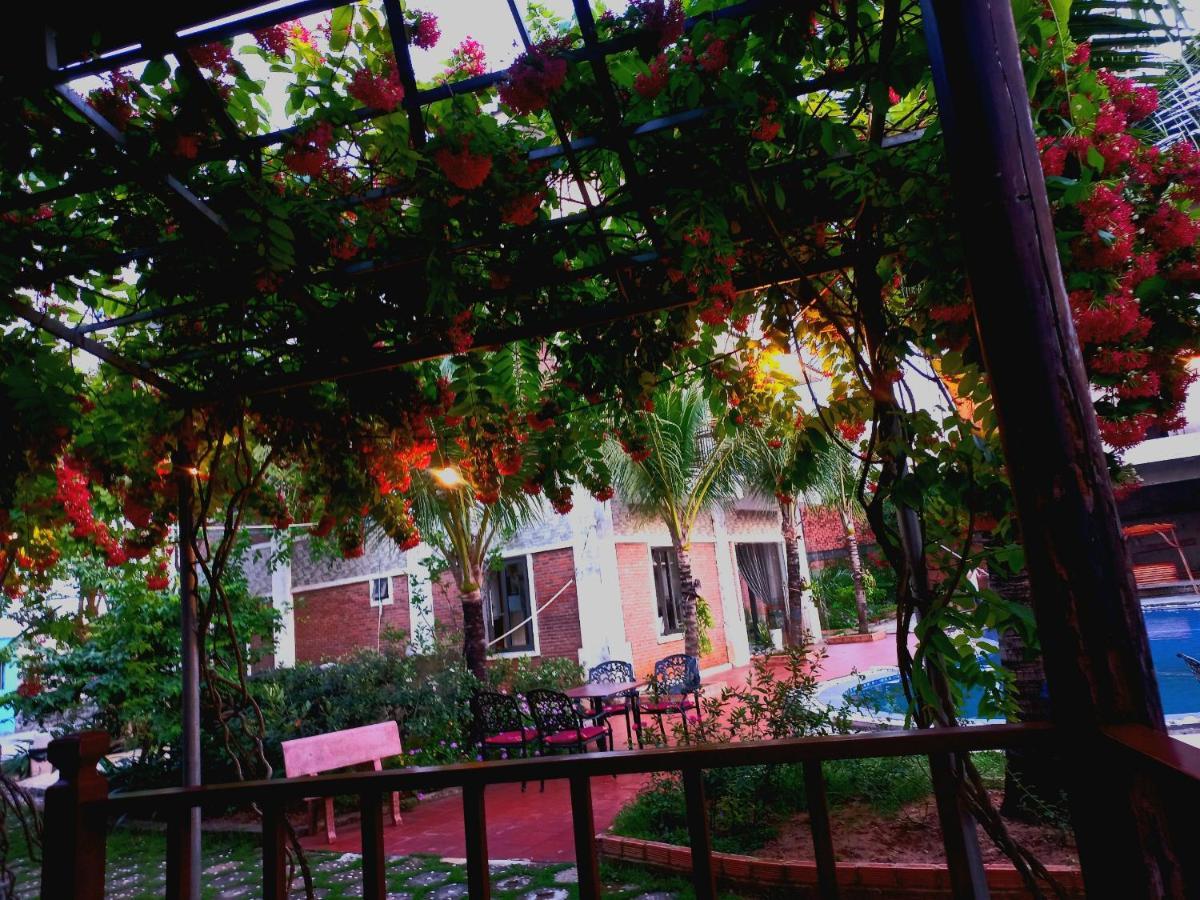 Hung Vuong Resort 3*
