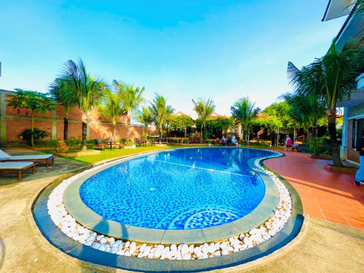 Hung Vuong Resort 3*