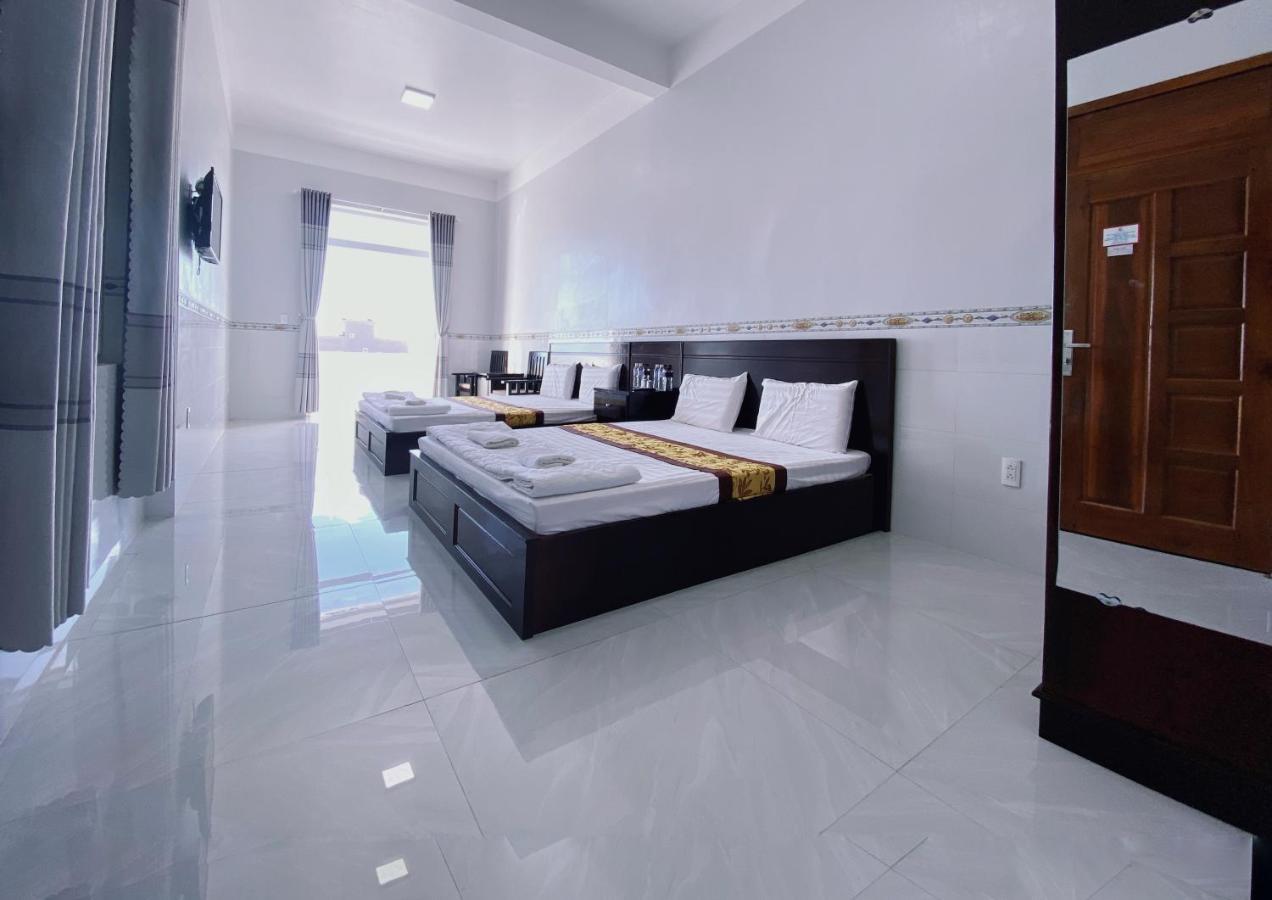 Hotel Khach San Long Dao Phu Quy *