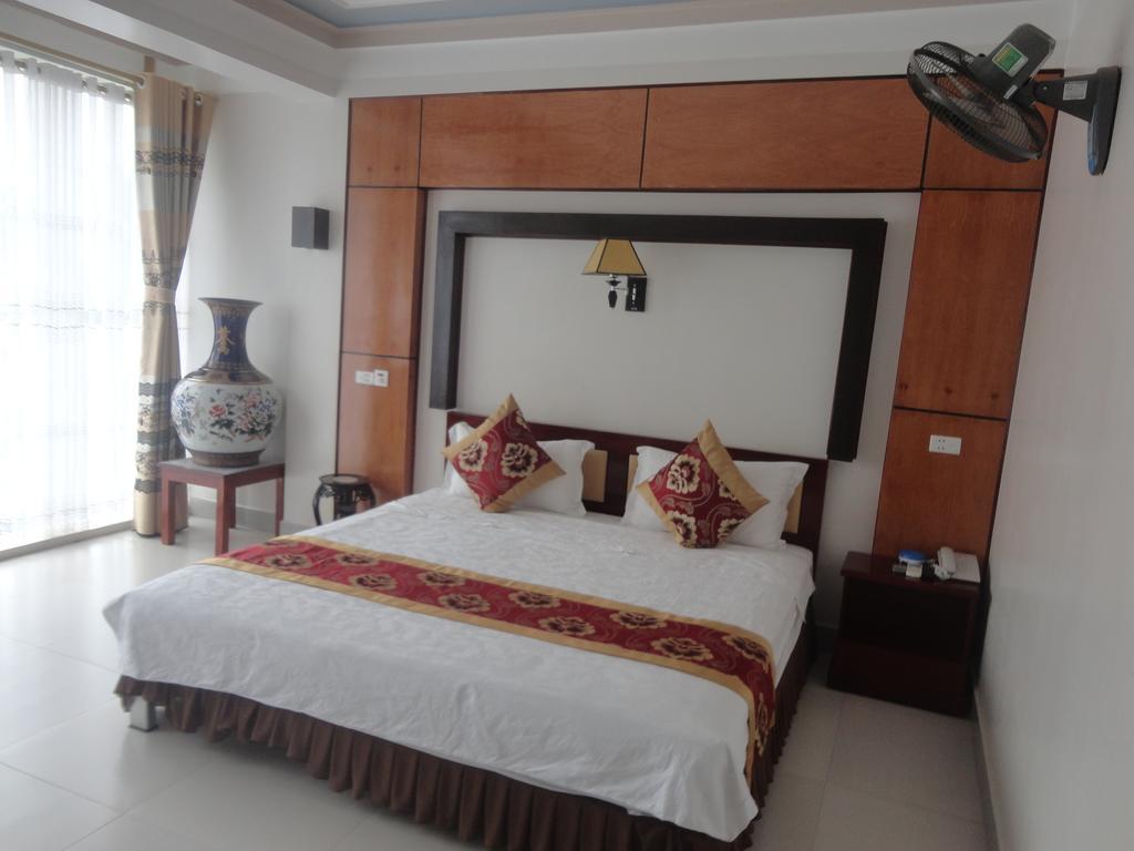 Ruby Hotel 2*