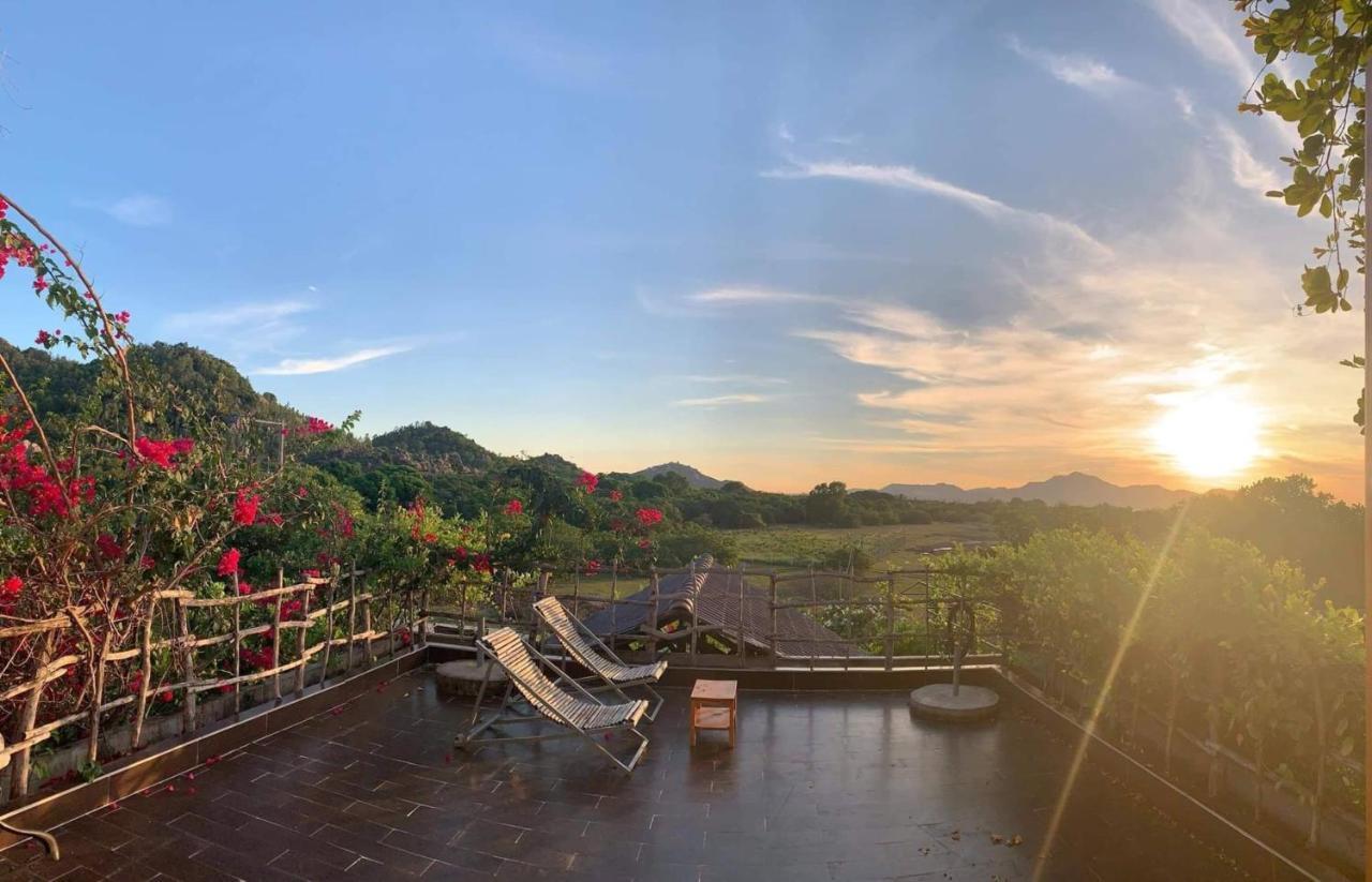 Dao Hoa Vang - Venuestay *