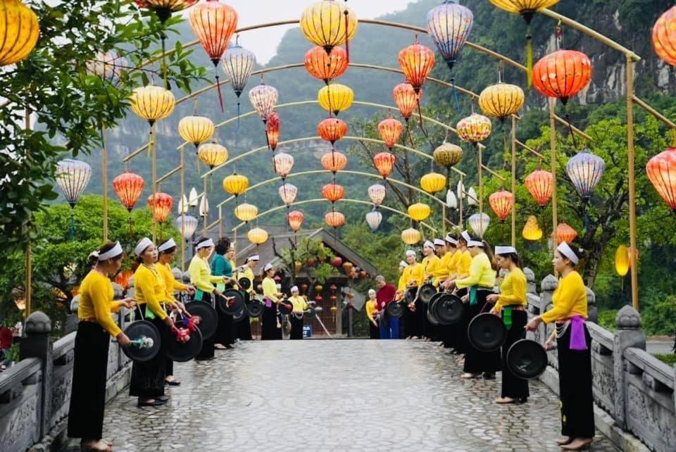 Khach San Ha Phuong Hotel 3*