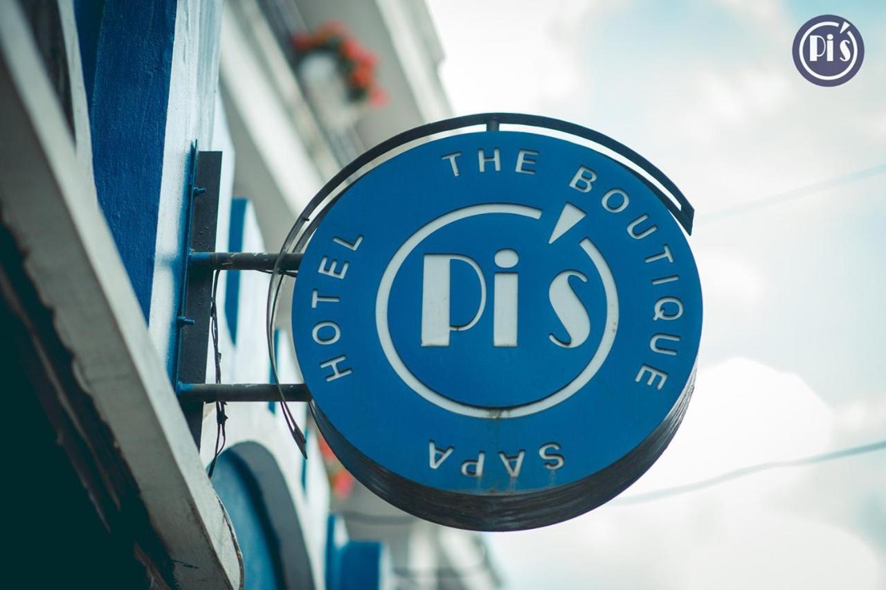 Pi's Boutique 3*