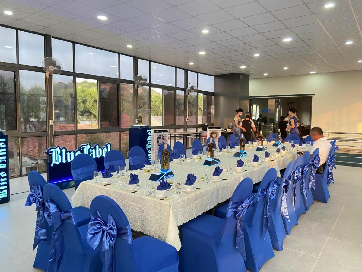Lucky Star Ho Tram & Restaurant Hotel
