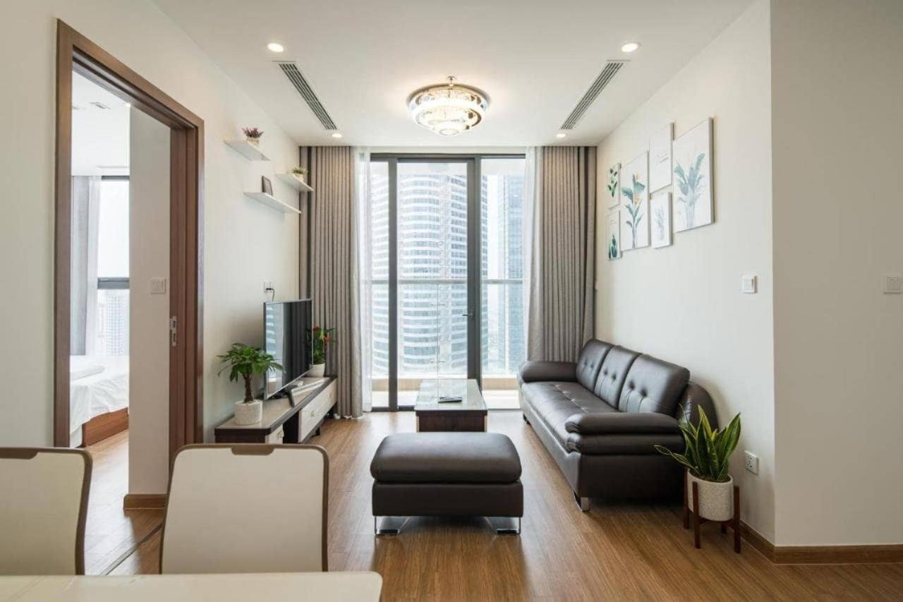 Q's Vinhomes Skylake Hanoi