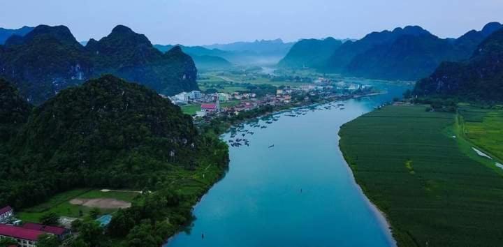 Amanda Phong Nha