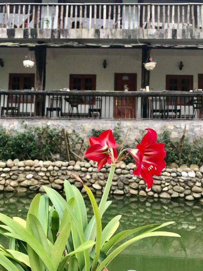 Ta Family Homestay