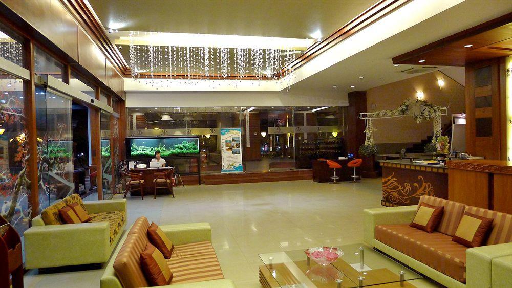 Hotel The Light Nha Trang
