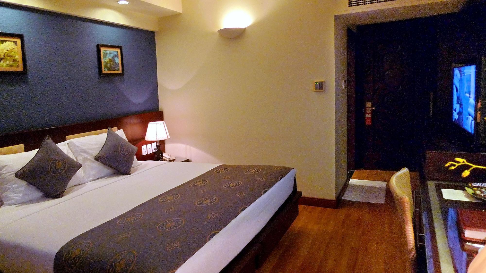 Paradise Hotel Nha Trang