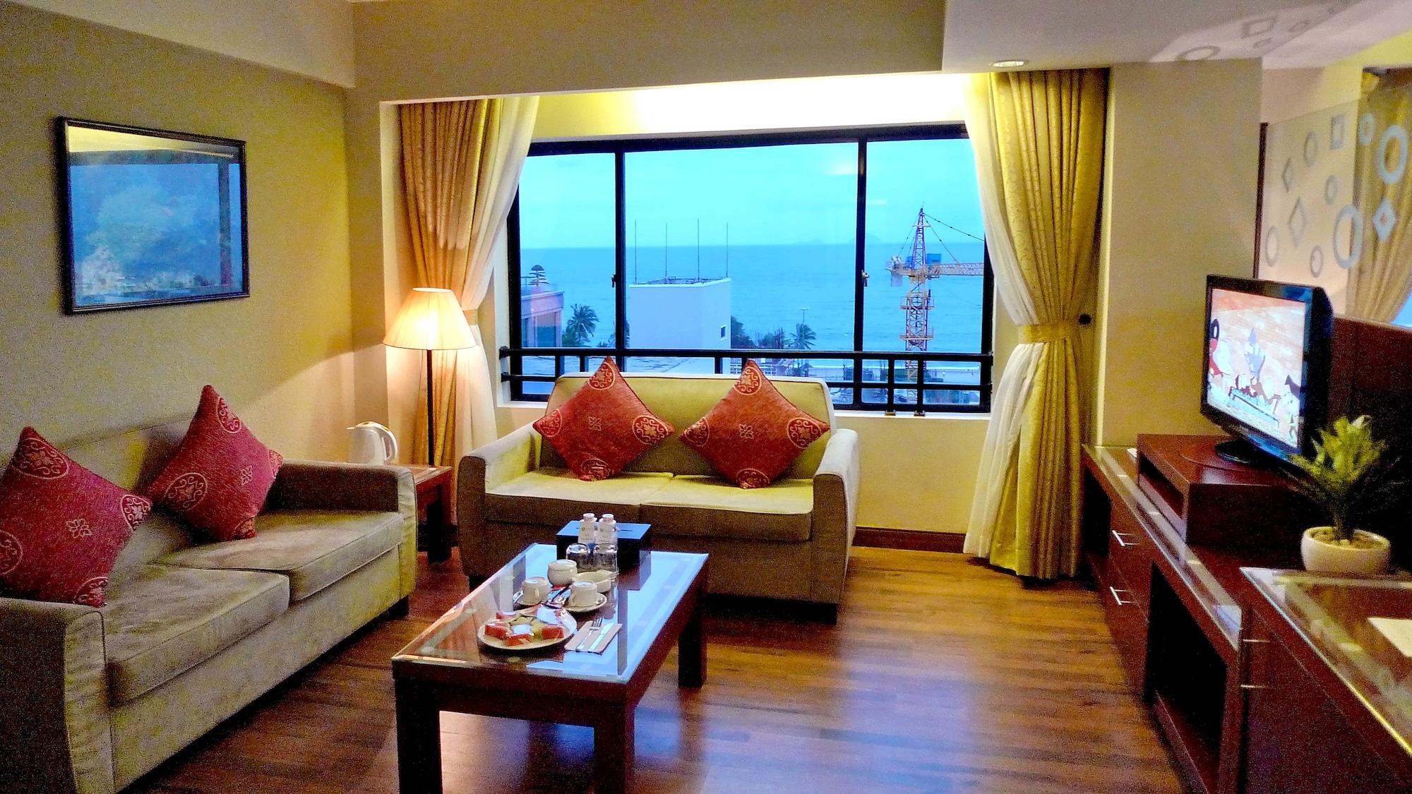 Paradise Hotel