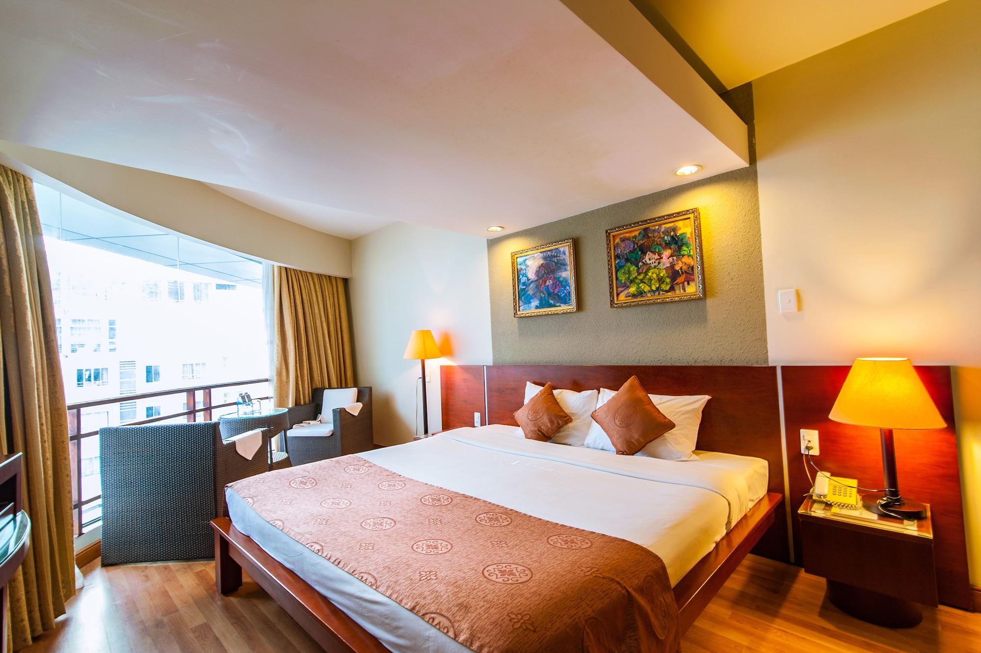 Paradise Hotel Nha Trang
