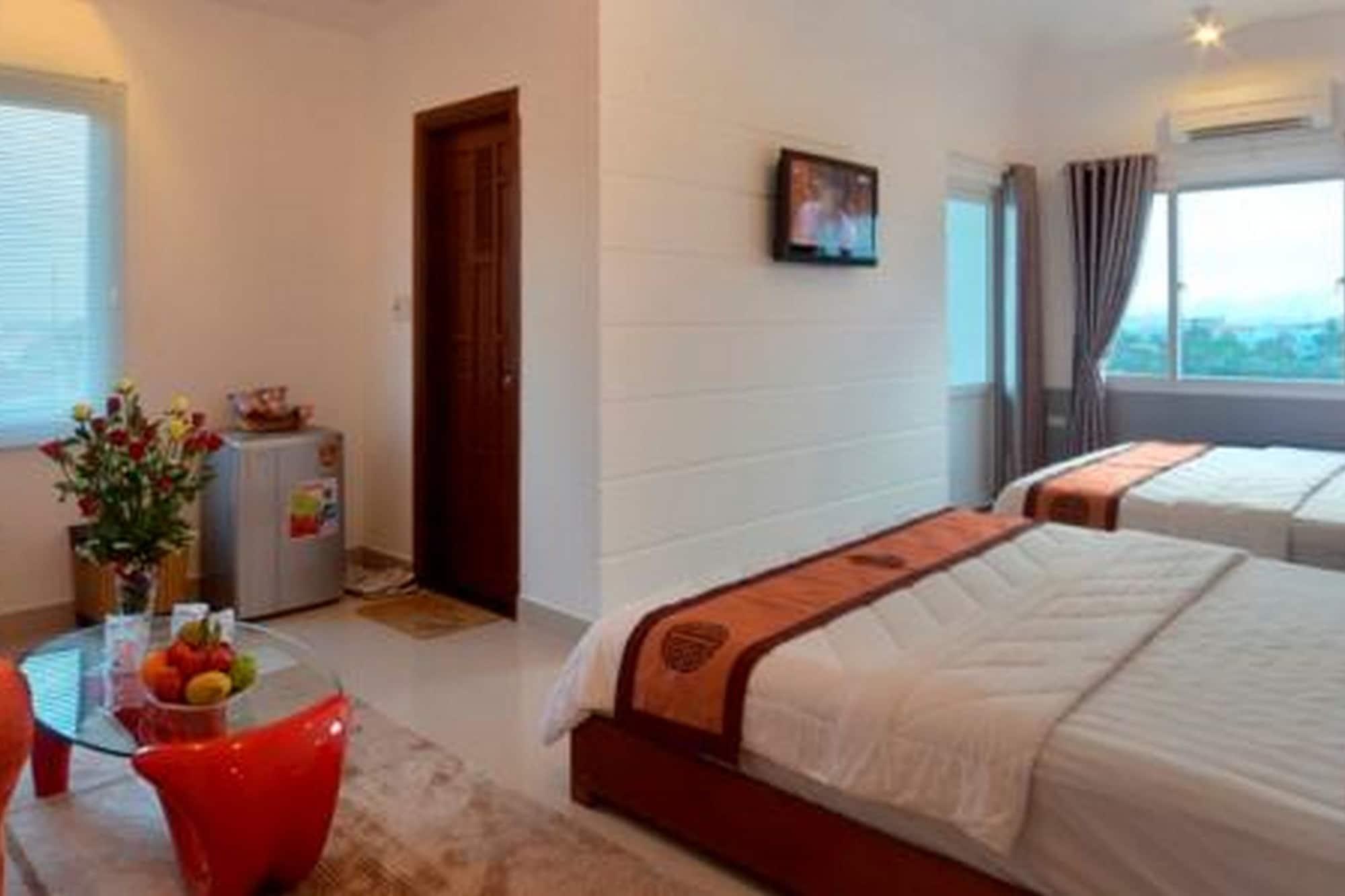 Hanh Hotel 2*