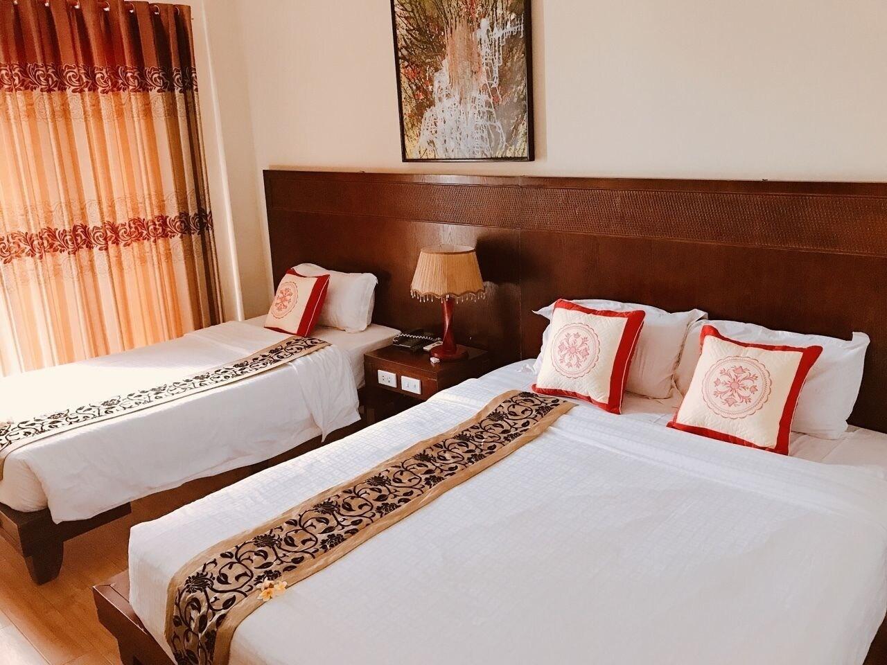 Hotel Gold Hue