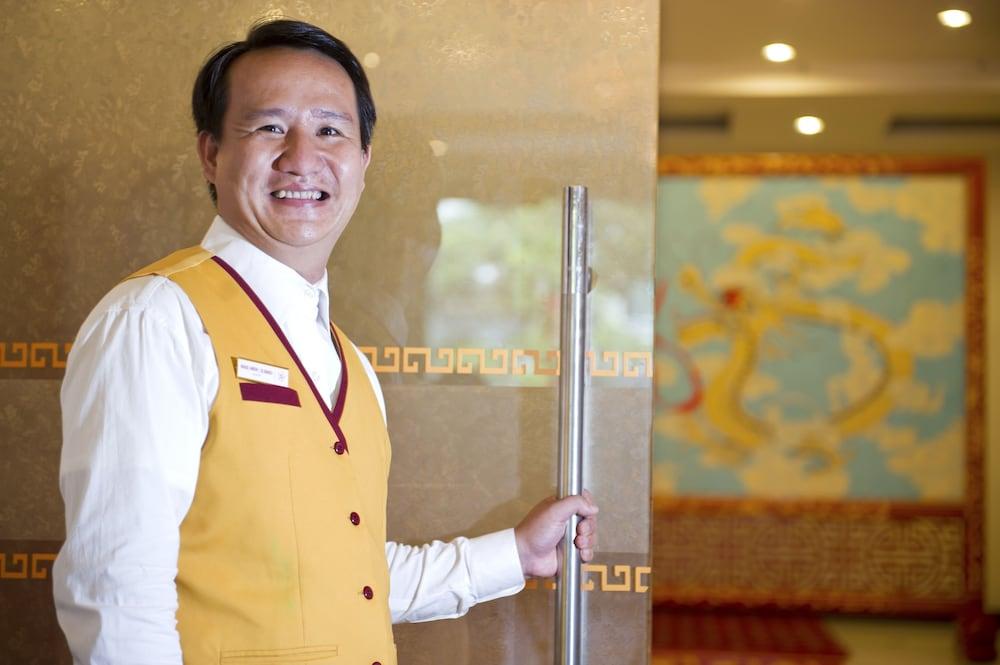 Khách sạn Cherish 4*
