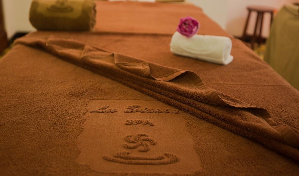 La Nueva Boutique & 4*