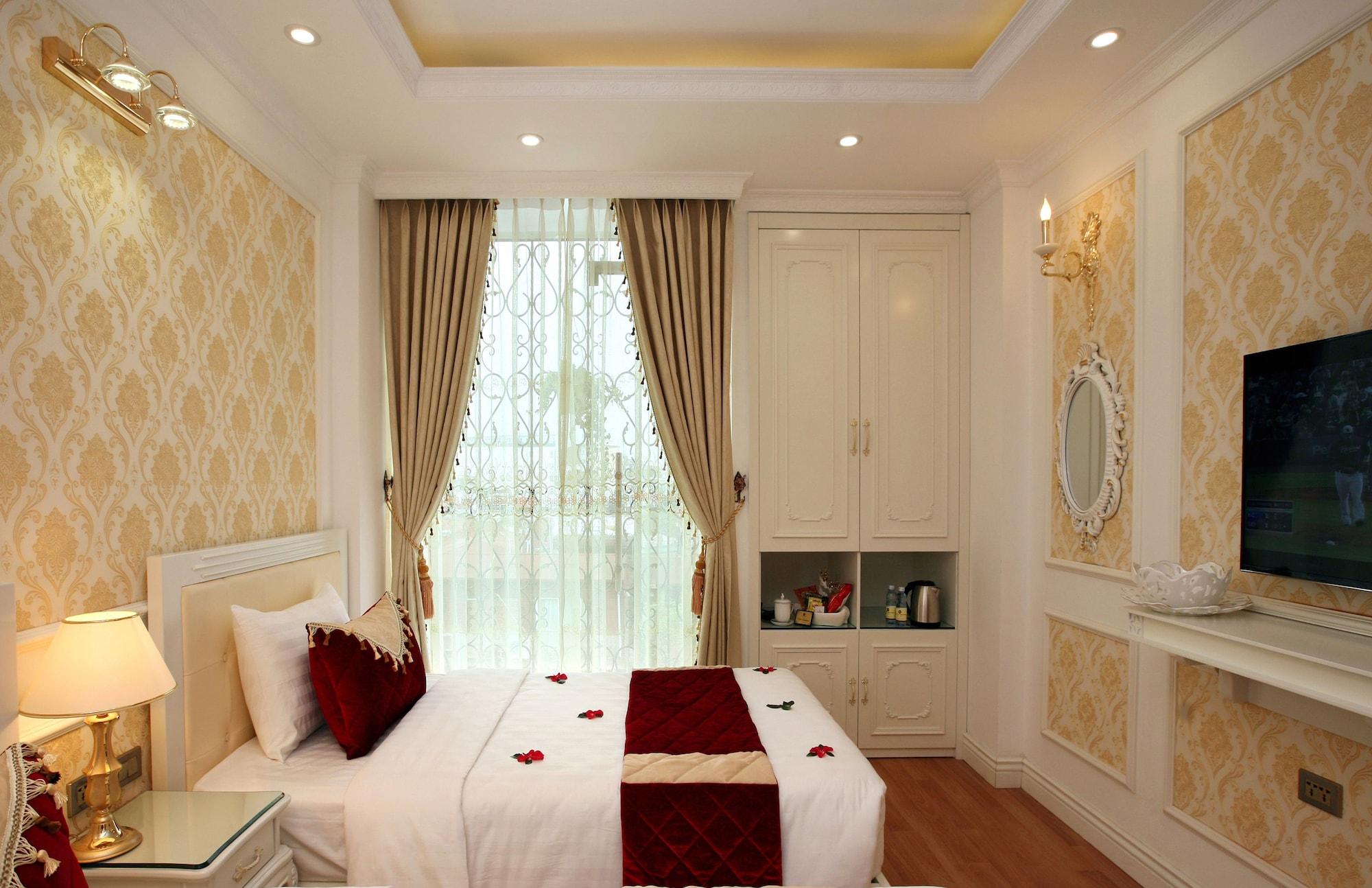 Royal Hotel