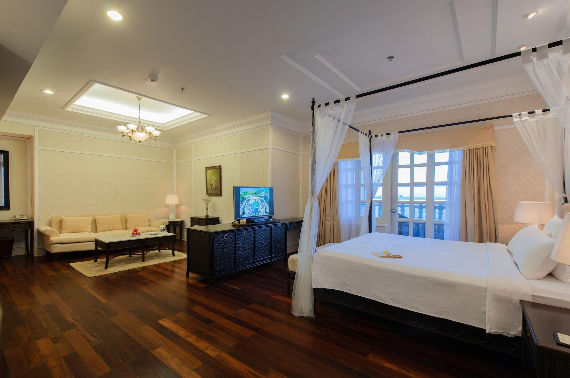 Sunrise & Hotel Nha Trang