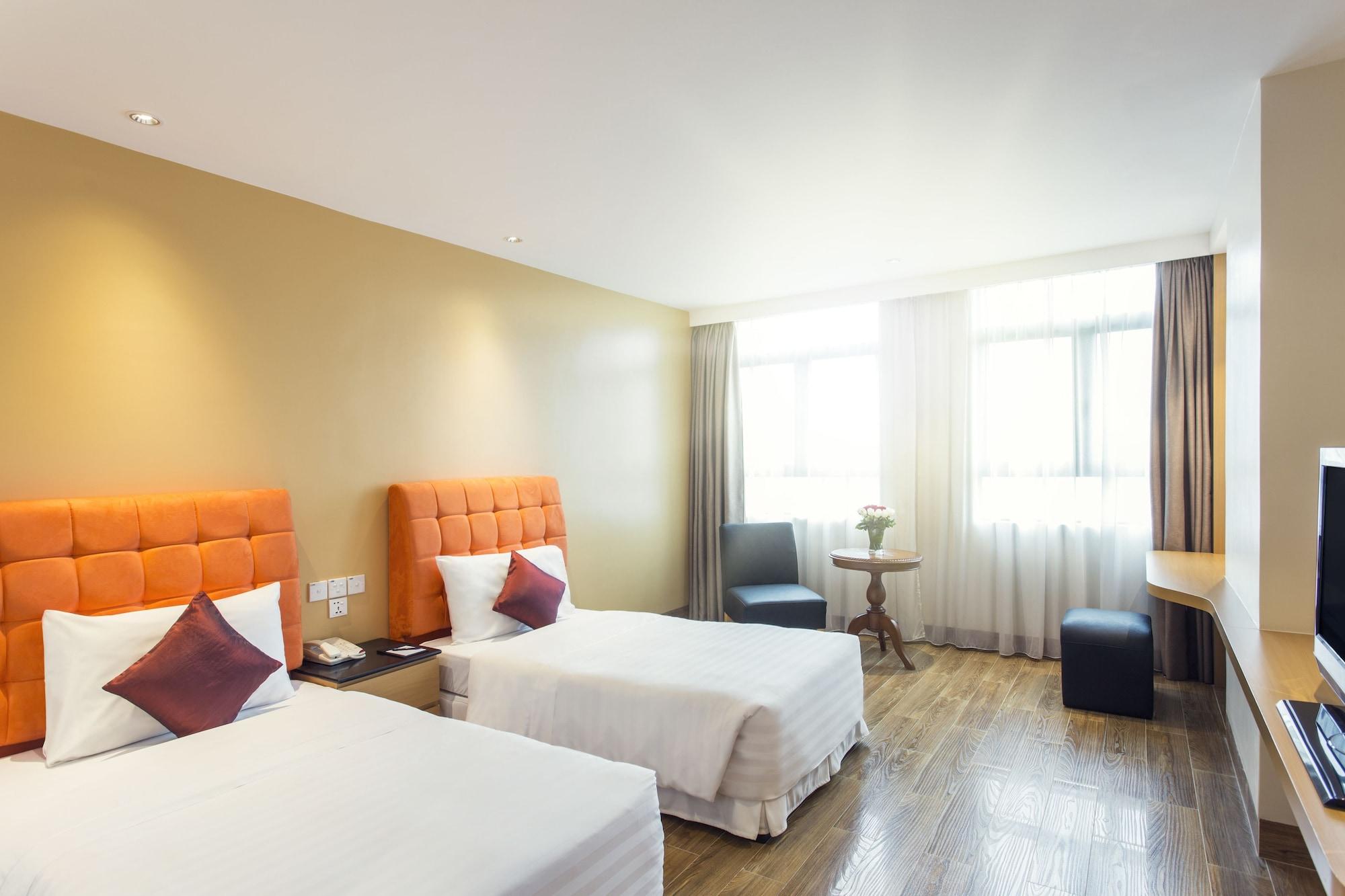 Fortuna Hotel 4*