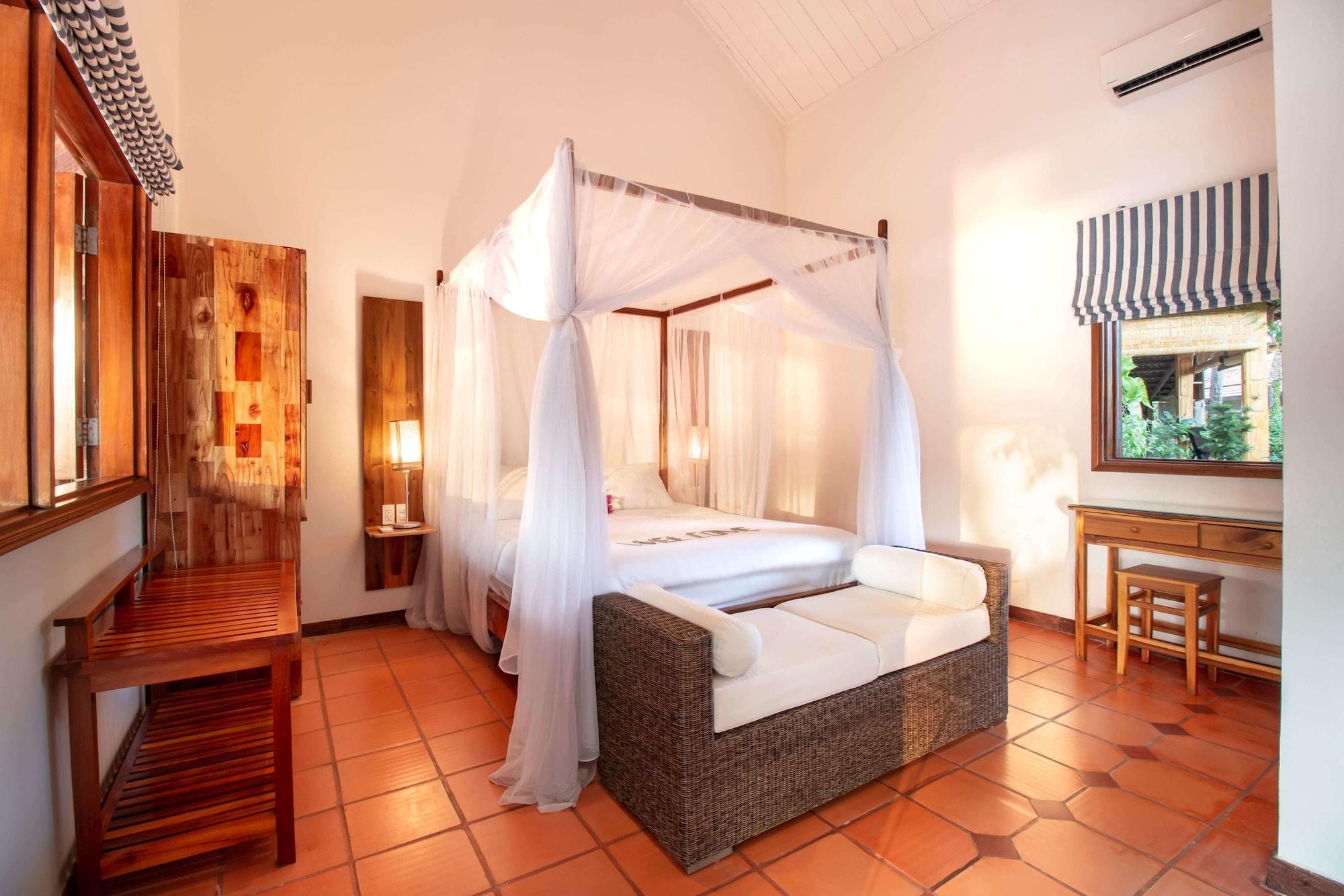 Cassia And Resort