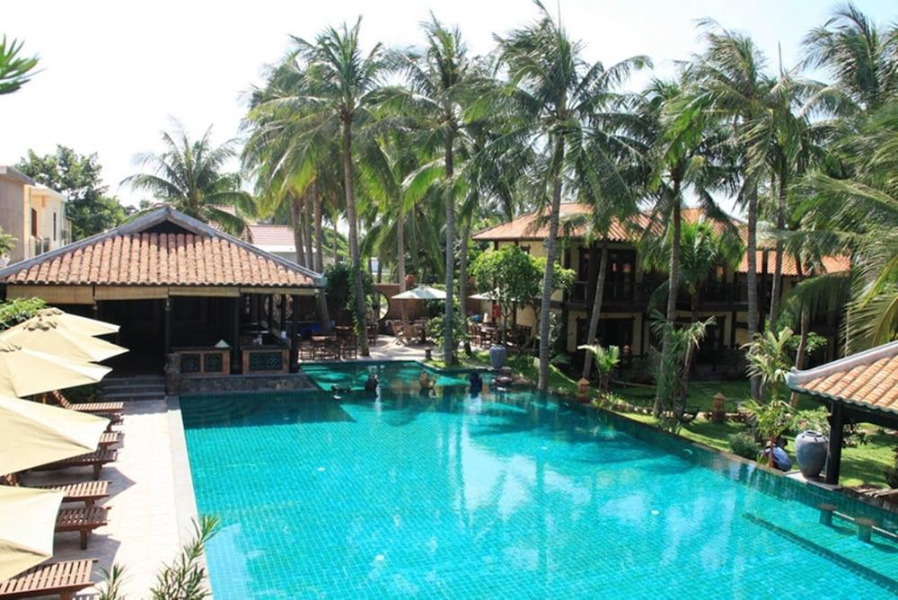 Resort Lotus Village Mũi Né