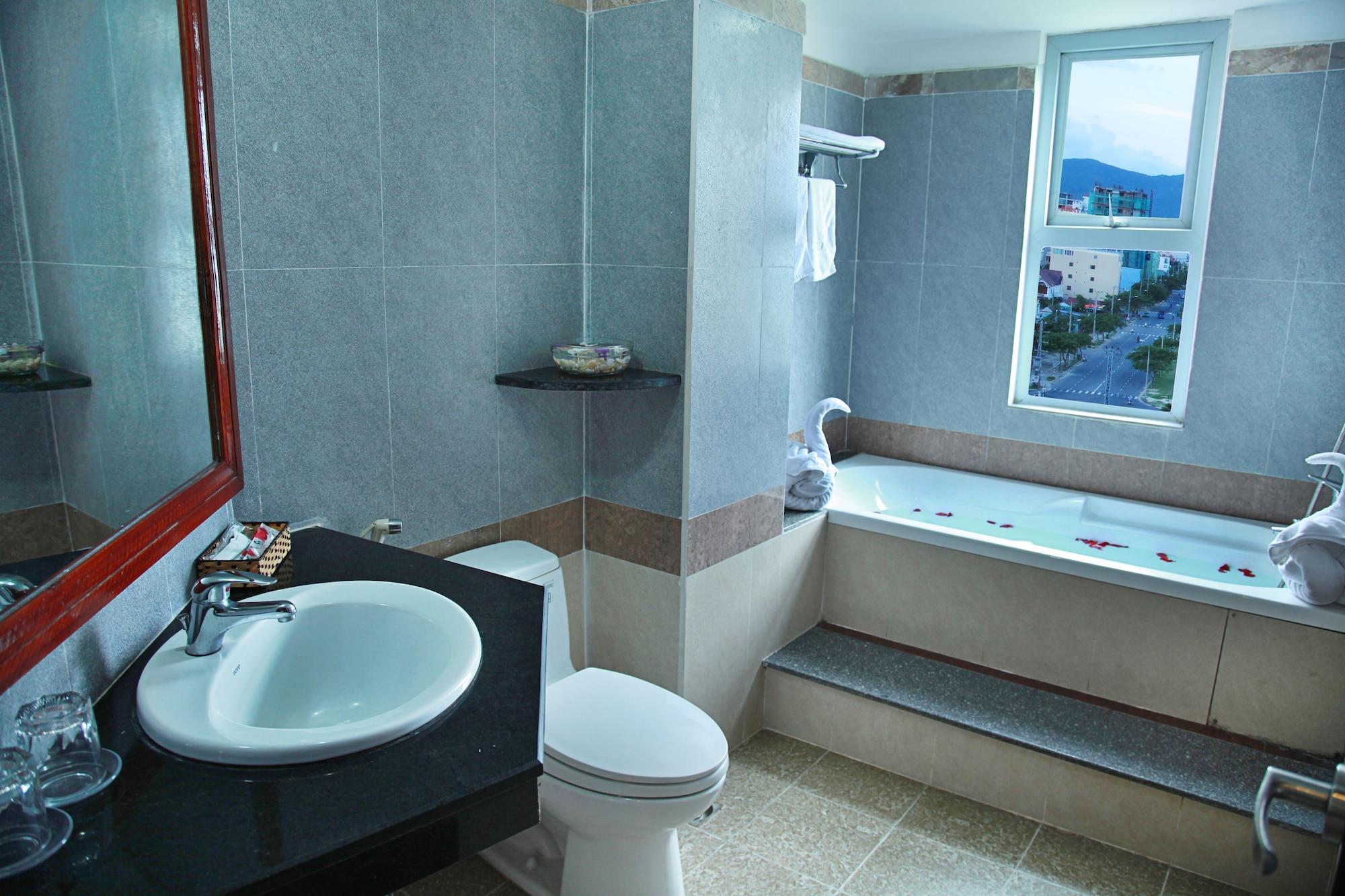 House Land 2 2* Da Nang