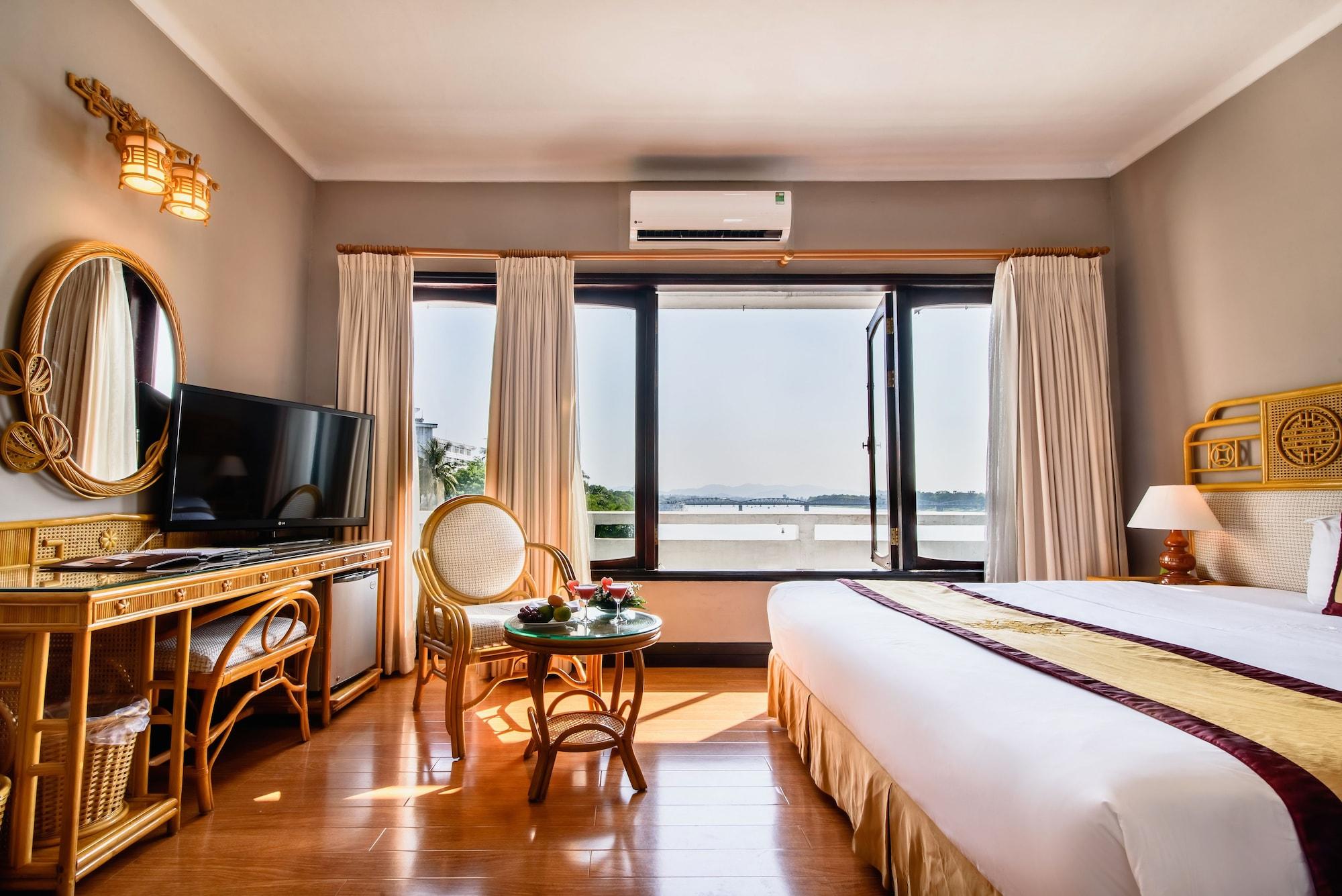 Resort Huong Giang &