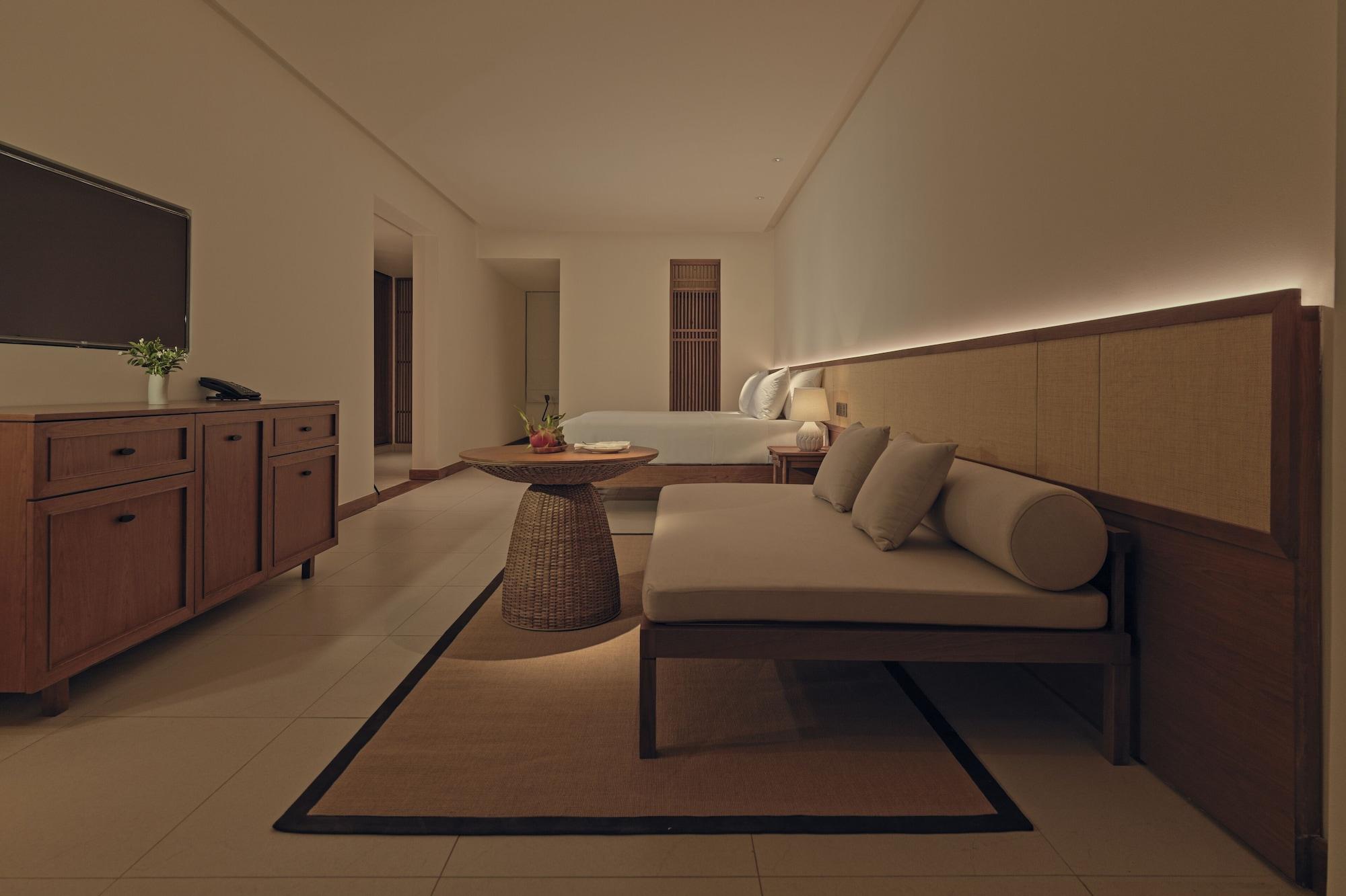 Resort Azerai Bay 5*
